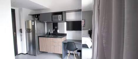 Desk, laptop workspace, free WiFi