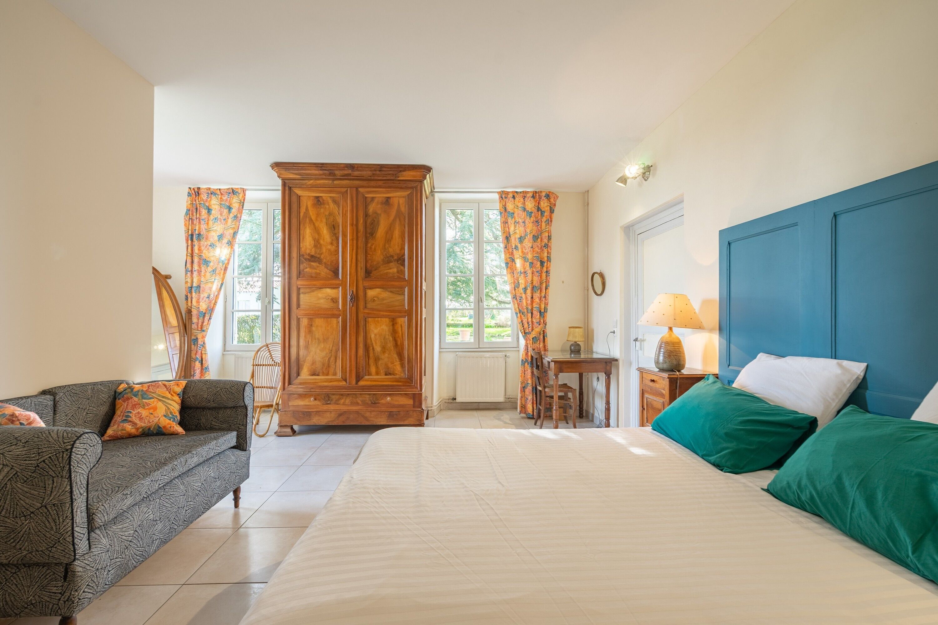 熨斗/熨衣板、WiFi、床单