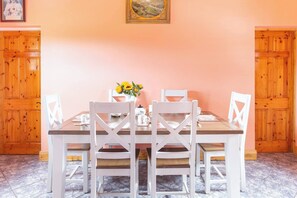 House, 2 Bedrooms, Smoking, Balcony | Dining room - Cosy Farm Cottage on the Ring of Kerry (Beaufort)