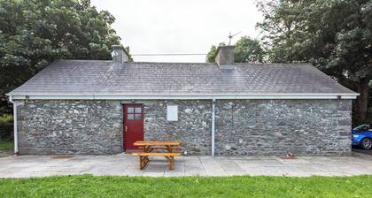Cosy Farm Cottage on the Ring of Kerry