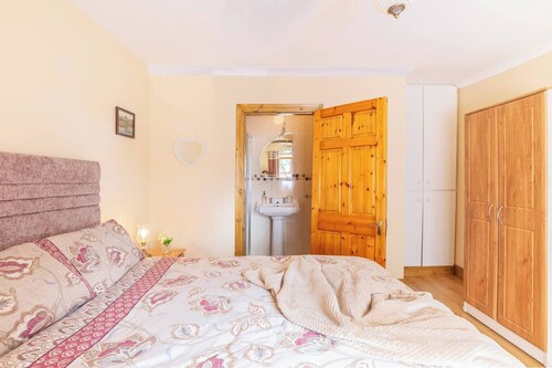 Cosy Farm Cottage on the Ring of Kerry