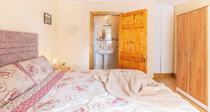 Cosy Farm Cottage on the Ring of Kerry