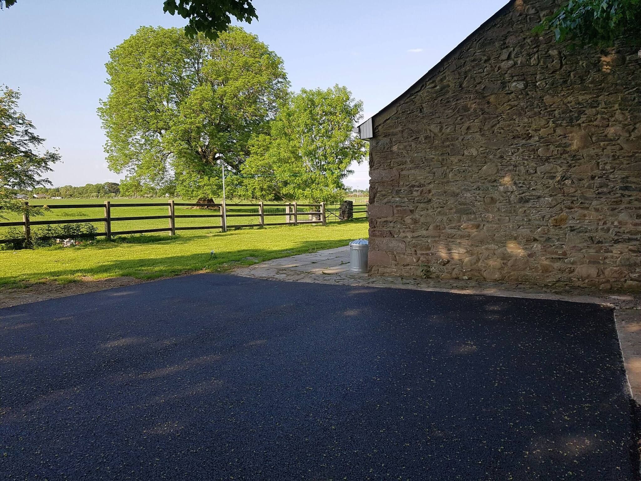 House, 2 Bedrooms, Smoking, Balcony | Property grounds