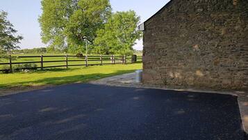 House, 2 Bedrooms, Smoking, Balcony | Property grounds