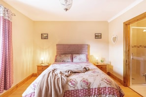 House, 2 Bedrooms, Smoking, Balcony | 3 bedrooms - Cosy Farm Cottage on the Ring of Kerry (Beaufort)