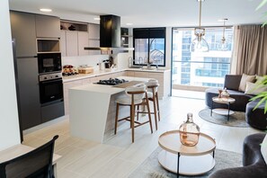 Private kitchen - Apartments Luxury Prana (Medellín)