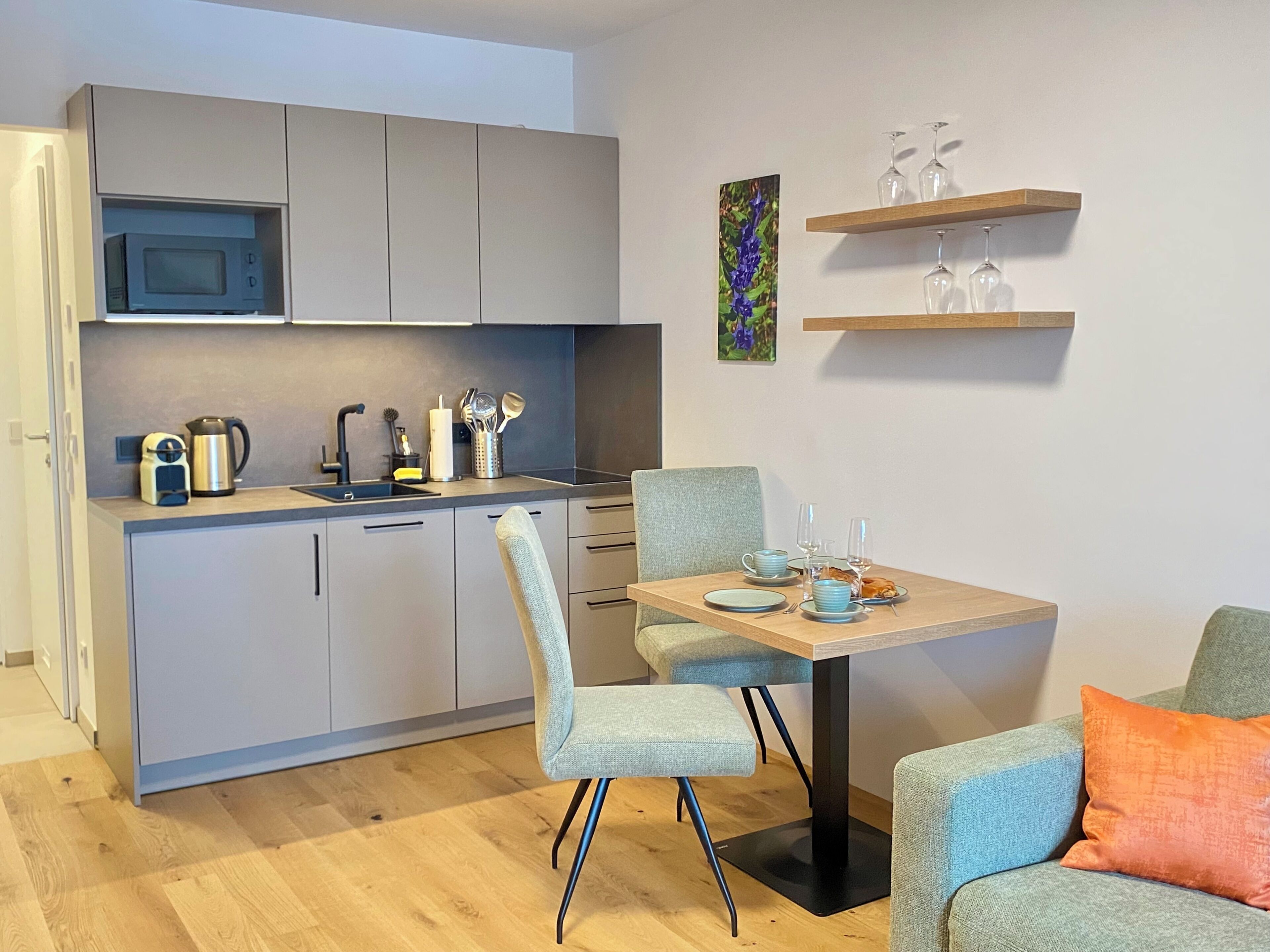 Appartement | Cuisine privée | Réfrigérateur, micro-ondes, plaque de cuisson, lave-vaisselle
