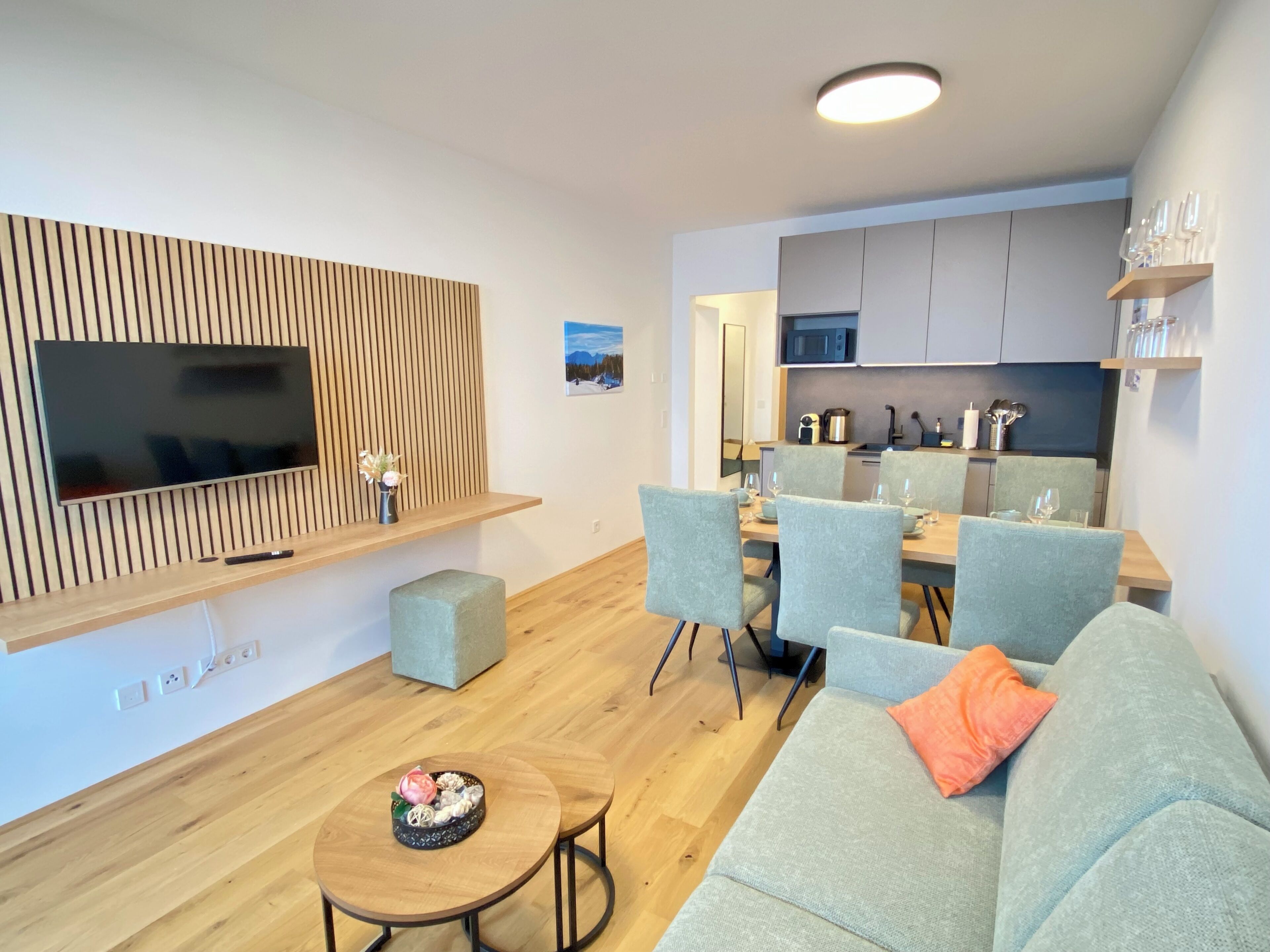 Deluxe Apartment, Balcony, Mountain View | In-room safe, individually decorated, individually furnished