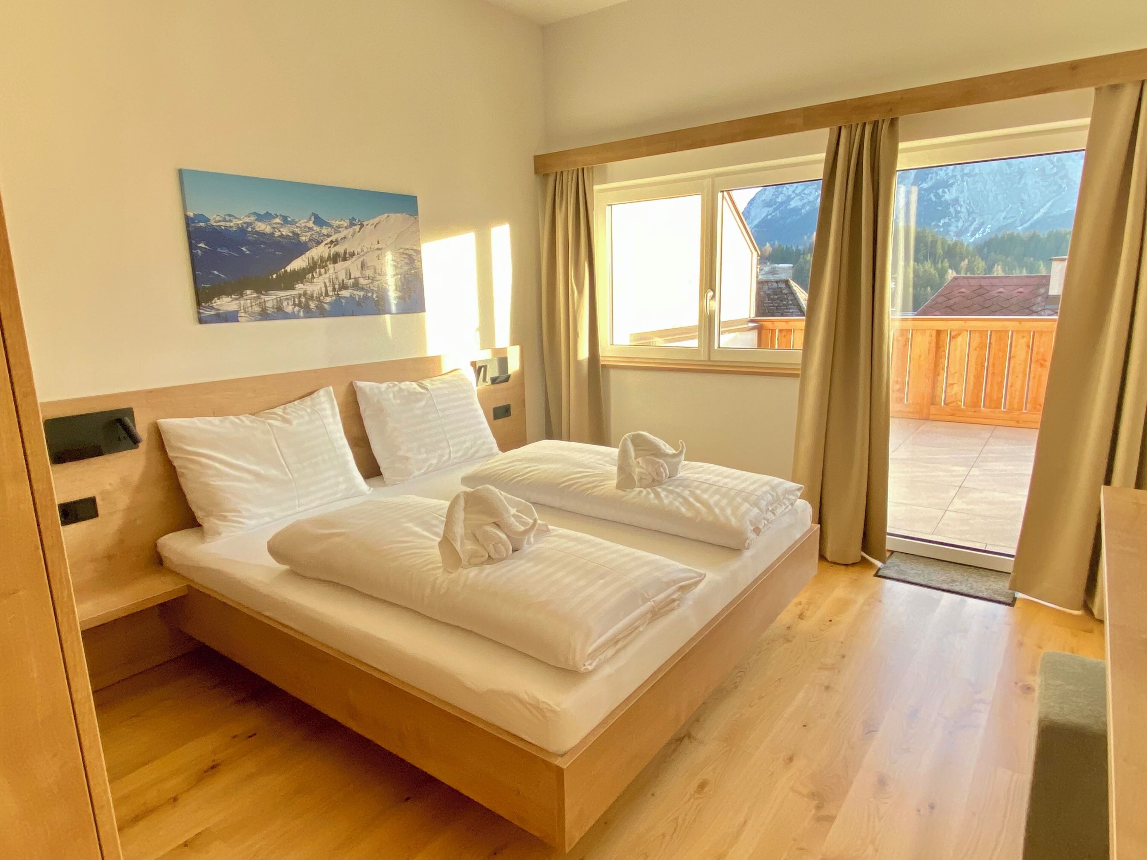 Club Apartment | In-room safe, individually decorated, individually furnished