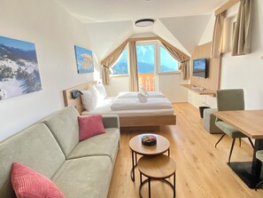 Classic Apartment | In-room safe, individually decorated, individually furnished - Grimming View I  (Tauplitz)
