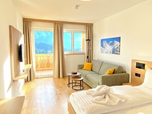 Comfort-Apartment | Zimmersafe, individuell dekoriert, individuell eingerichtet