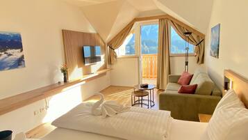 Comfort Apartment | In-room safe, individually decorated, individually furnished