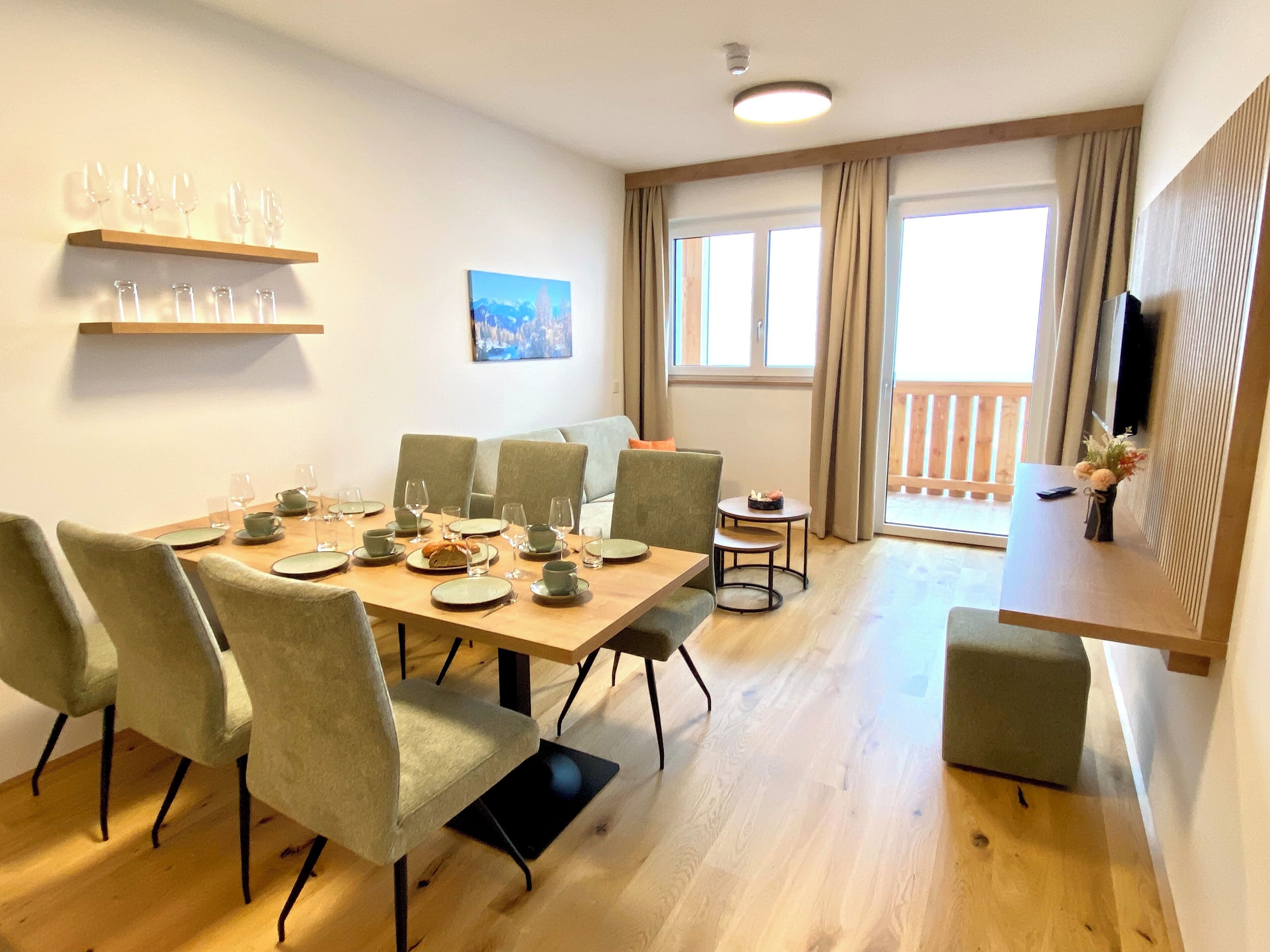 Deluxe appartement, balkon, uitzicht op bergen | Dineren