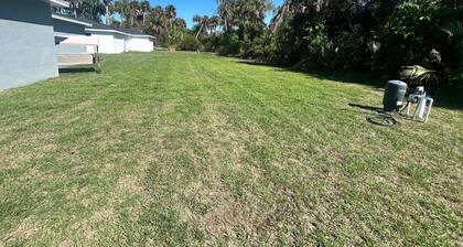 Modern and Spacious House in Port Charlotte Ideal for Families.