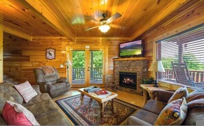 Apartment | 3 bedrooms - Smoky Mountain Bliss by Beyond Expectations (Sevierville)