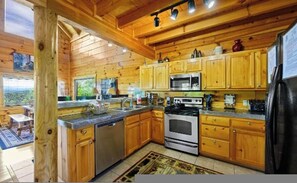 Apartment | 3 bedrooms - Smoky Mountain Bliss by Beyond Expectations (Sevierville)