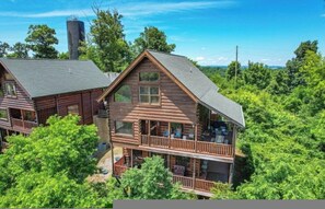 Apartment | 3 bedrooms - Smoky Mountain Bliss by Beyond Expectations (Sevierville)