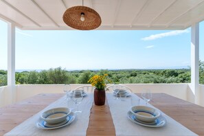 Outdoor dining - Villa Francesco with Sea View (Orosei)