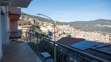 Kondominium, balkon | Halaman properti