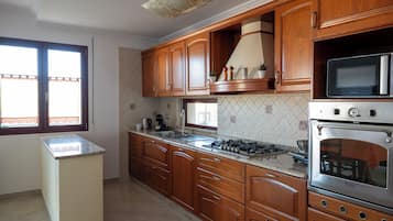 Condo, Balcony | Private kitchen