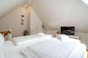2 bedrooms, travel cot, free WiFi - Ferienwohnung in St.Peter Ording (St Peter-Ording)