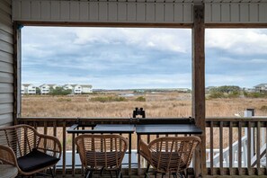 Interior - Sea Why - Hot Tub - Ocean Views - Game Room (Surf City)