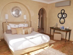 In-room safe, soundproofing, iron/ironing board, free WiFi - Palais lona (Marrakech)