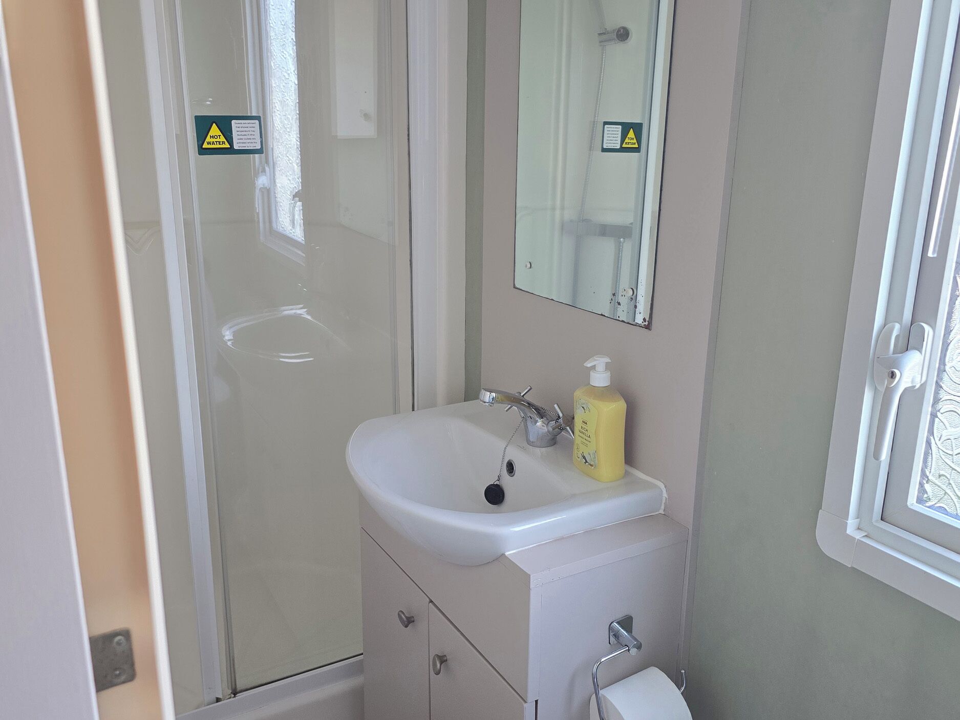 Cottage | Bathroom