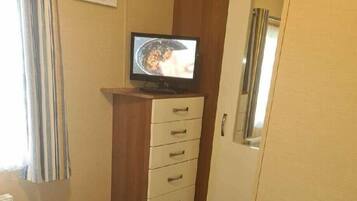 3 bedrooms, individually decorated, individually furnished, free WiFi