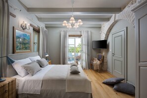 4 bedrooms, WiFi, bed sheets - Villa Elena beautiful holiday home with private pool and sport courts for 8 guests (Ladici)