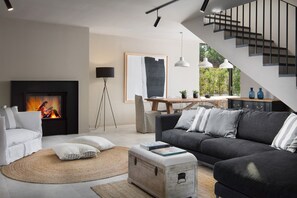 TV - Villa Melon with private pool for 10 people ner Poreč (Kirmenjak)