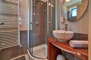 Towels - Villa Simone near Poreč for 8 people with private pool and BBQ, pets welcome (Kirmenjak)