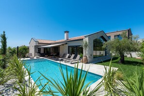 Pool - Villa Flores beautiful modern equiped holiday home with private pool for 6 guests (Frata)