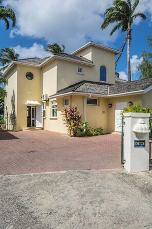 Exterior - Luxury beachfront Villa with Chef, and staff (Fitts Village)