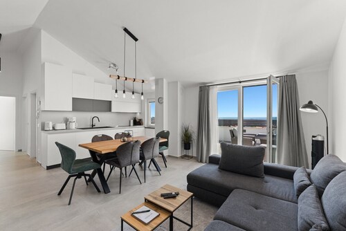 Penthouse Stella Marini for 4+1 guests in Vabriga with Jacuzzi and sea view