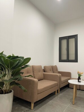 Interior - Alley Home & Apartment (Tay Ho)