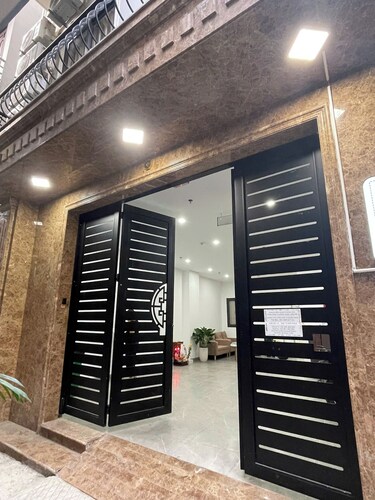 Alley Home & Apartment