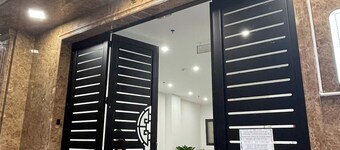 Alley Home & Apartment
