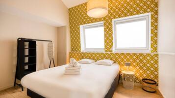 Blackout curtains, iron/ironing board, free WiFi