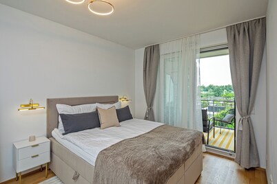 Stylish vacation apartment in Dresden with balcony - quiet & central