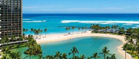 Playa en los alrededores