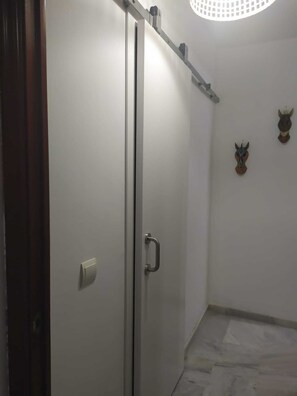 Interior - San Isidro Courtyard (cadiz)