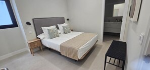 2 habitaciones, tabla de planchar con plancha y wifi gratis 