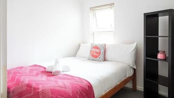 3 dormitorios, tabla de planchar con plancha, wifi y ropa de cama