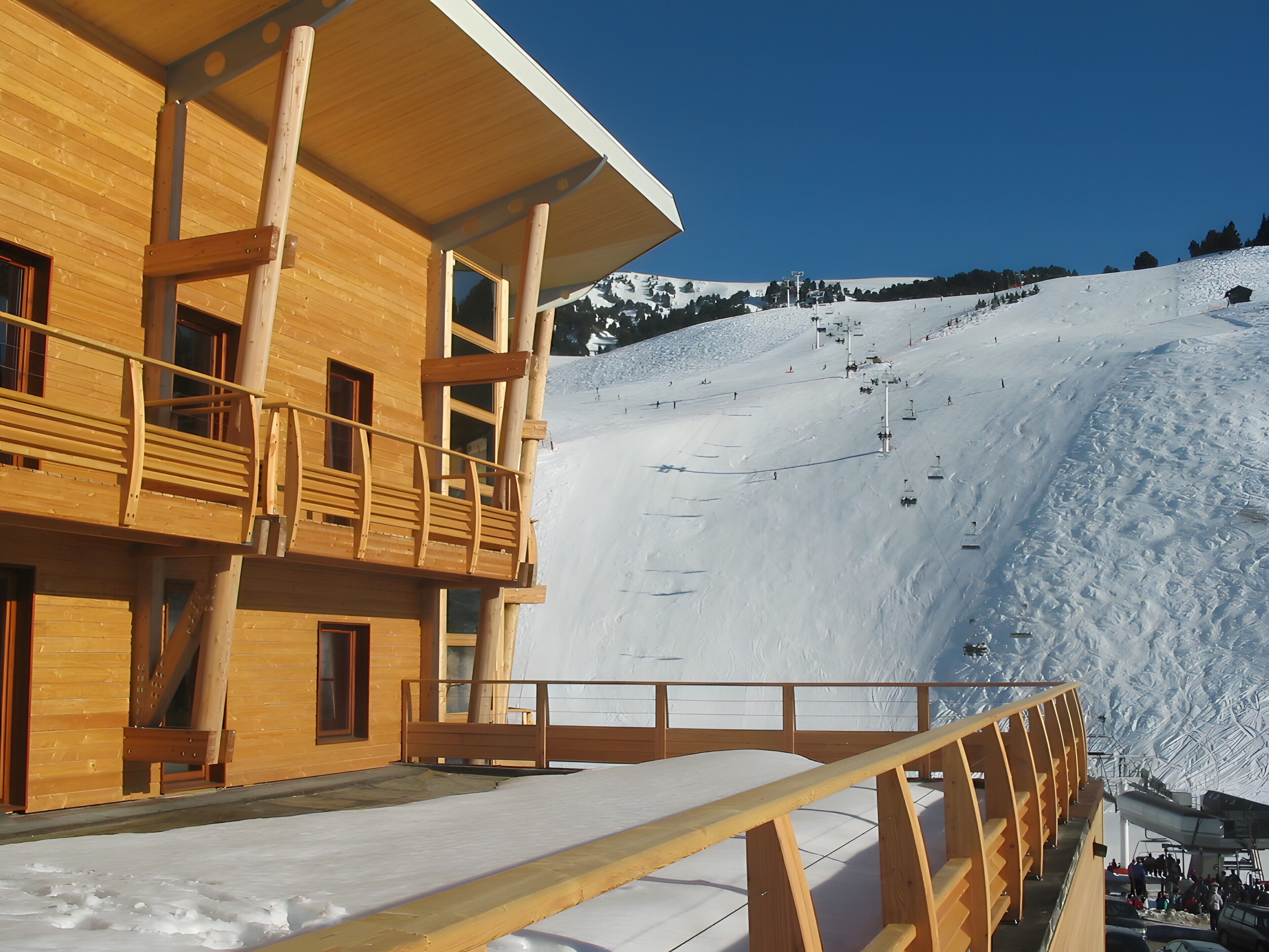 Snow and ski sports