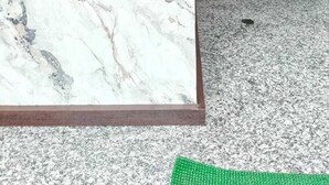 Imej tidak diklasifikasikan, 2 daripada 6, butang