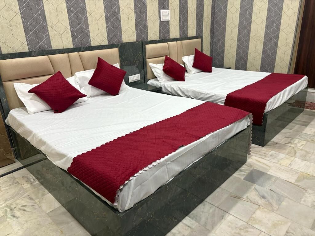 Escritorio, espacio para trabajar con un portátil, wifi gratis