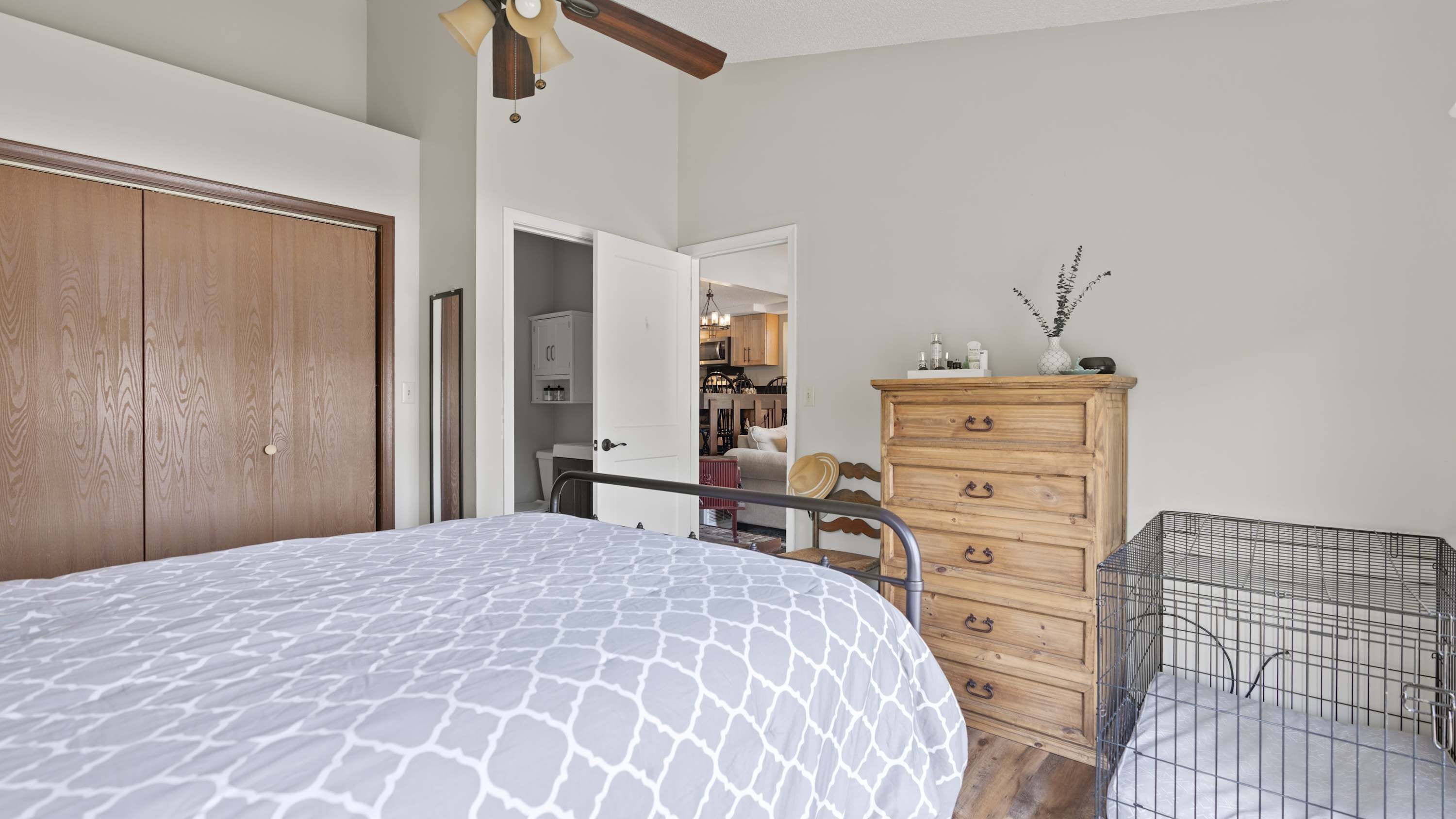 House, Multiple Beds, Patio (Honey Hole) | 2 bedrooms, individually decorated, individually furnished, bed sheets