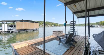 Honey Hole 3 Well Dock!