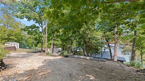 Property grounds - Honey Hole 3 Well Dock! (Camdenton)